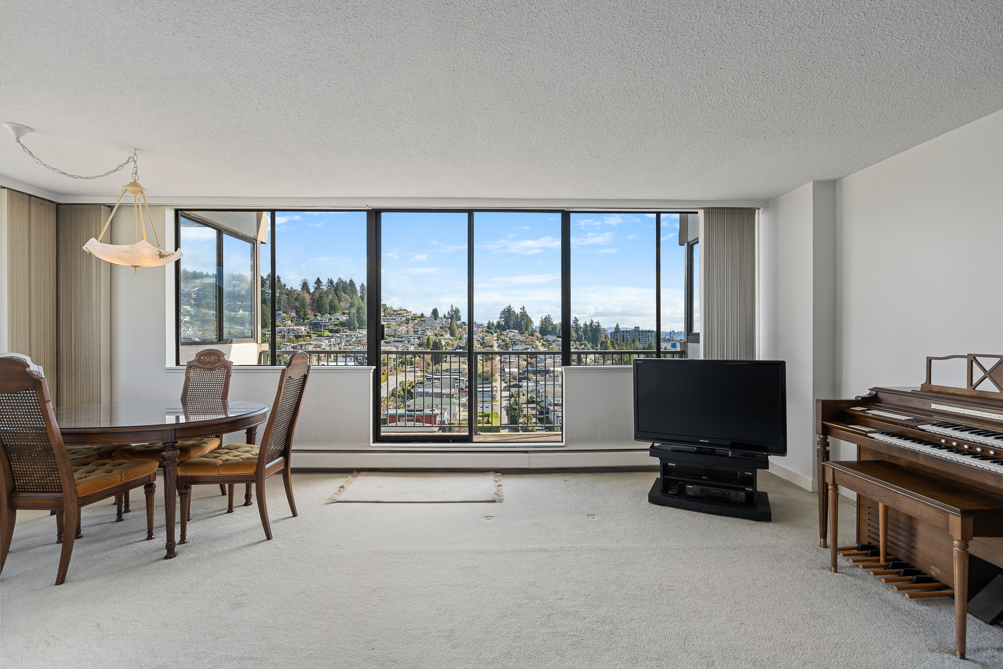 #1405 - 555 13th Street